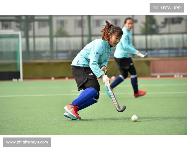 科研团队创新研发曲棍球智能训练护腕提升运动员技术与表现 科研团队创新研发曲棍球智能训练护腕提升运动员技术与表现